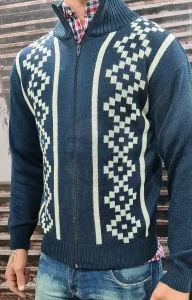 CAMPERA CON DETALLE GUARDAPAMPA